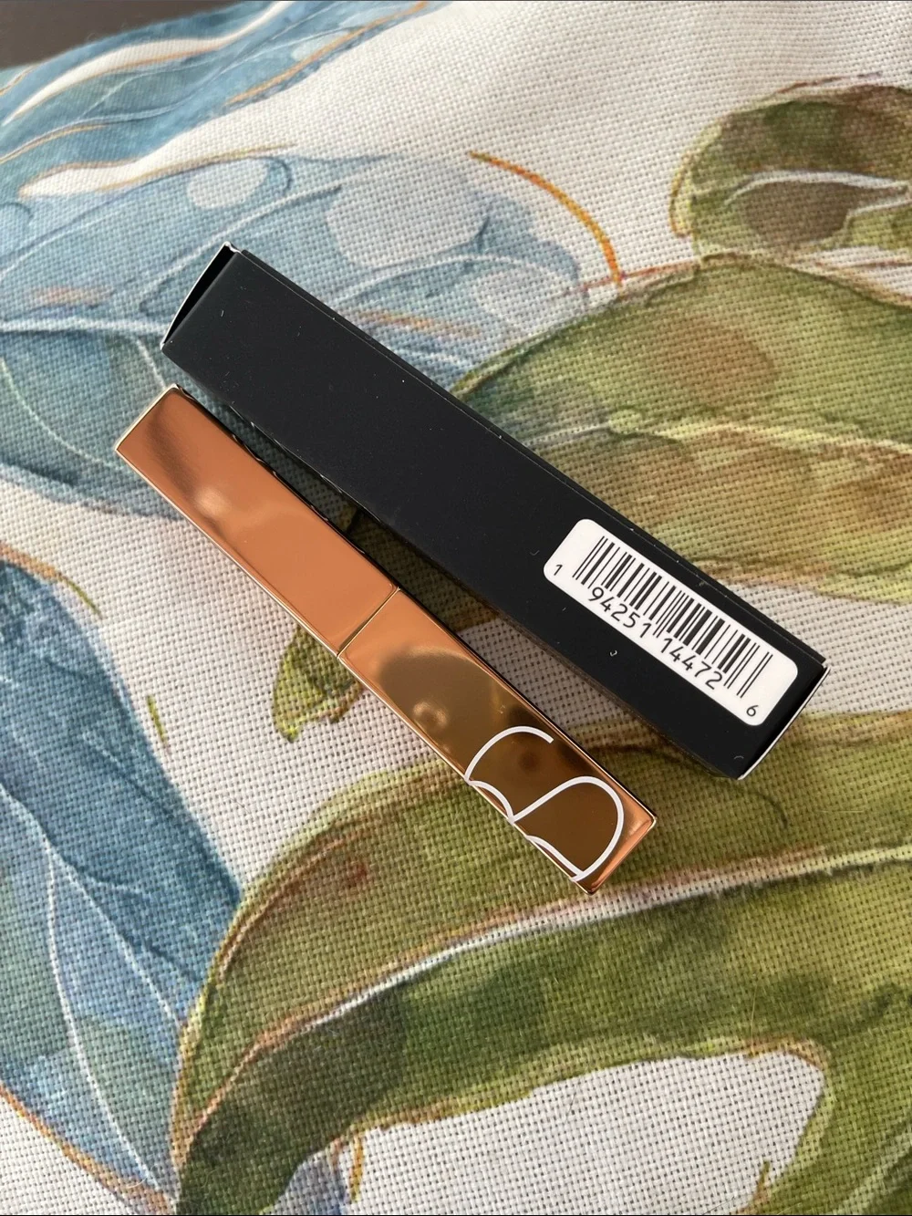 NARS afterglow sensual